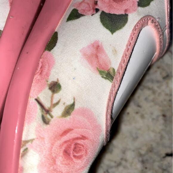 Mini Chocolaticas Hot Chocolate Pink White Rose EU 31 US Girls 13.5 EUC - Picture 8 of 13